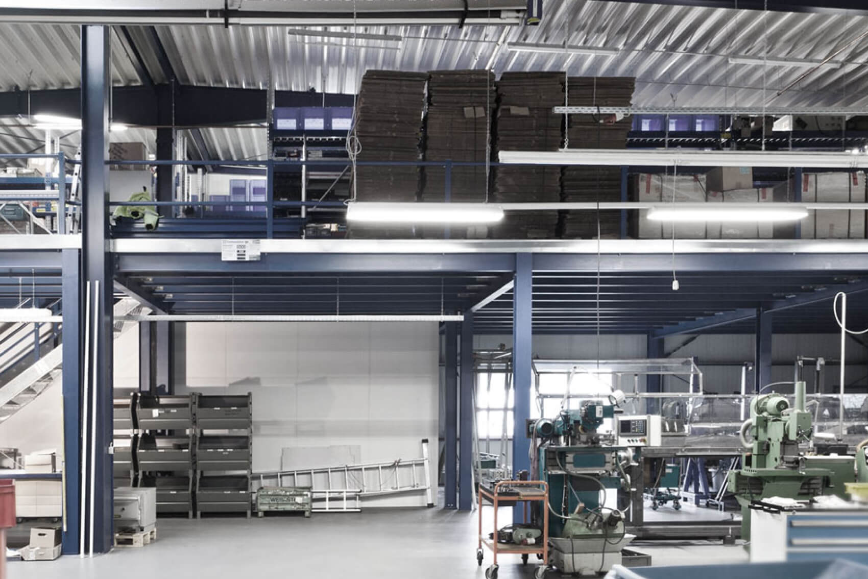 Industriebühnen - Mehr Raum für Produktion und Lagertechnik Industriebühnen - Mehr Raum für Produktion und Lagertechnik